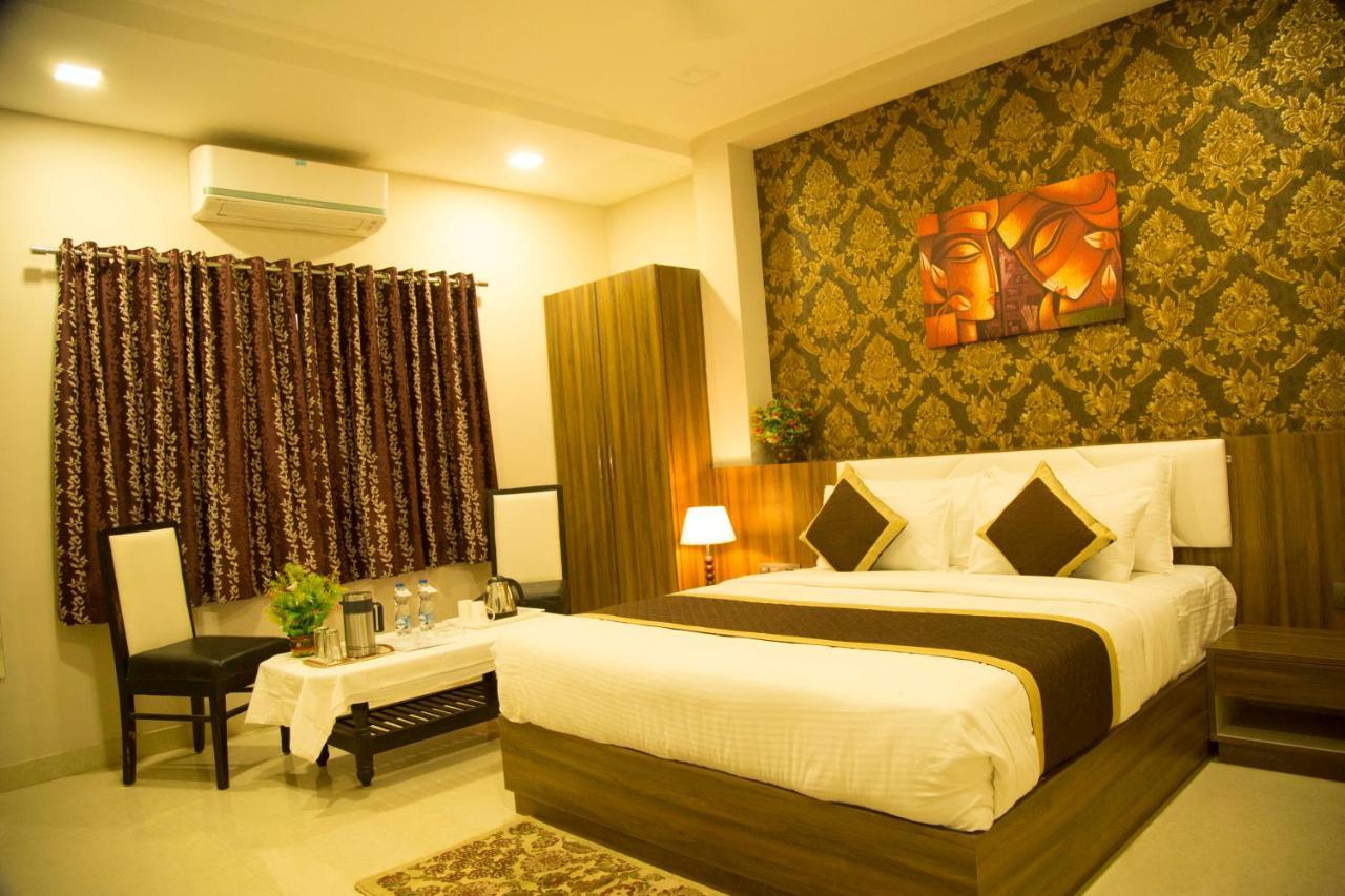 Hotel The Mewar Dabok Bagian luar foto