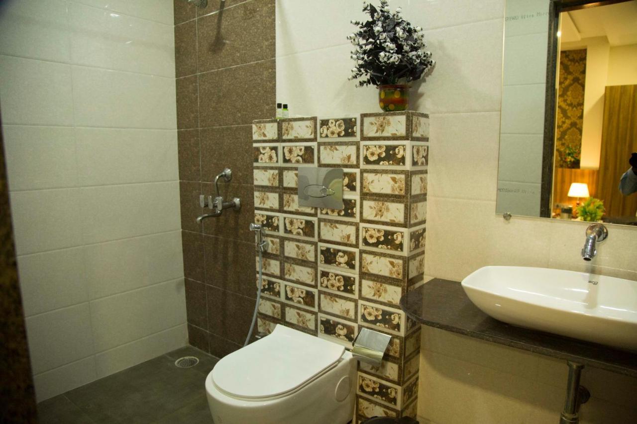 Hotel The Mewar Dabok Bagian luar foto