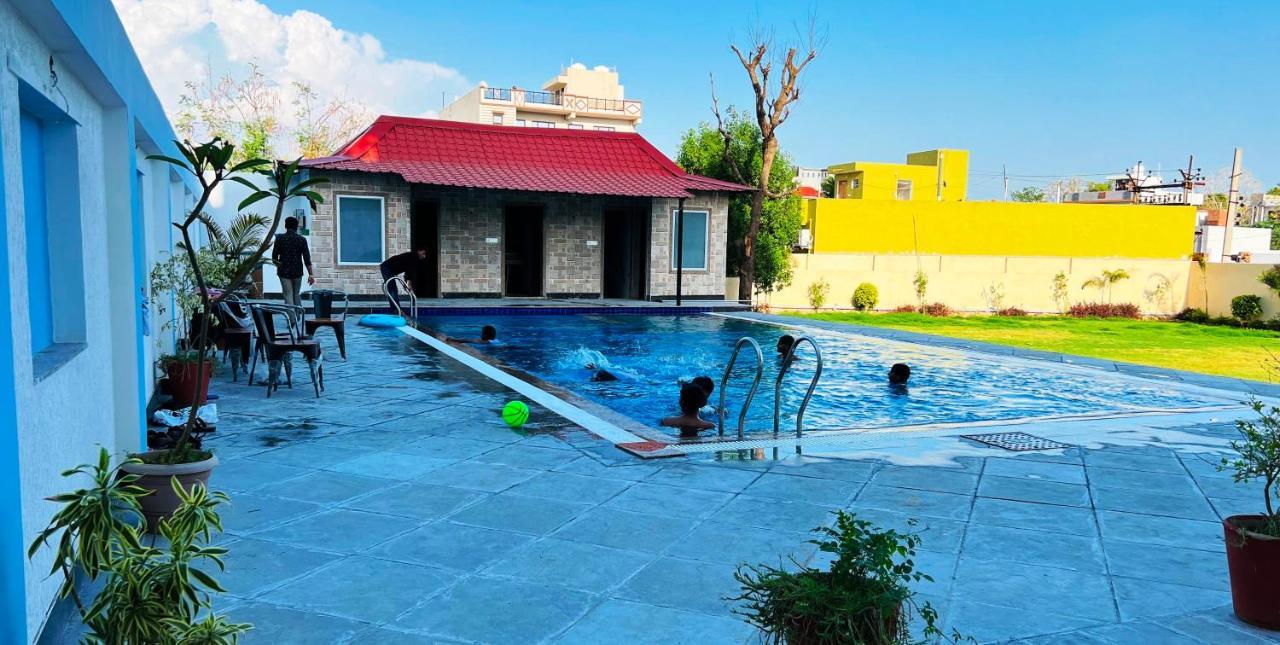 Hotel The Mewar Dabok Bagian luar foto